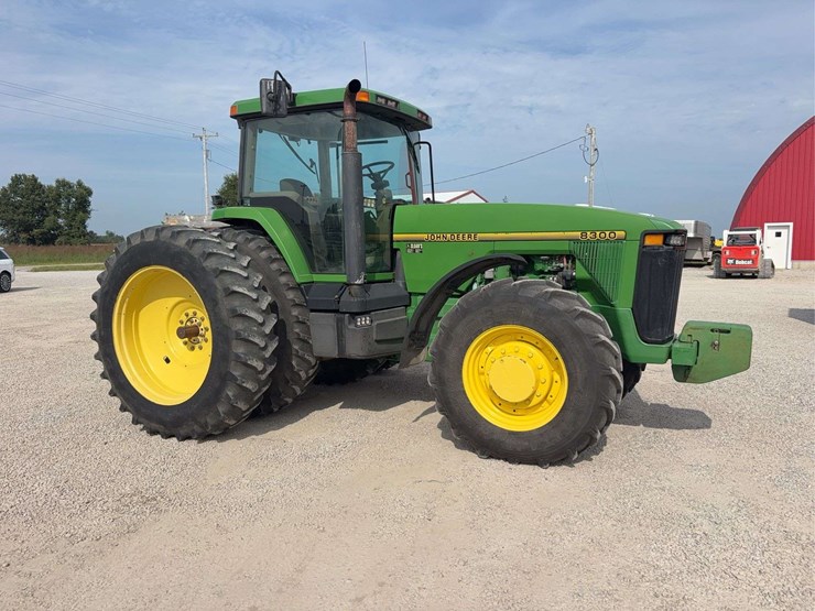 1995-john-deere-8300-image-4