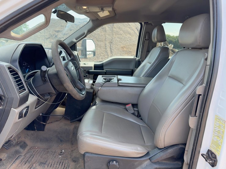 2017-ford-f350-xl-image-27