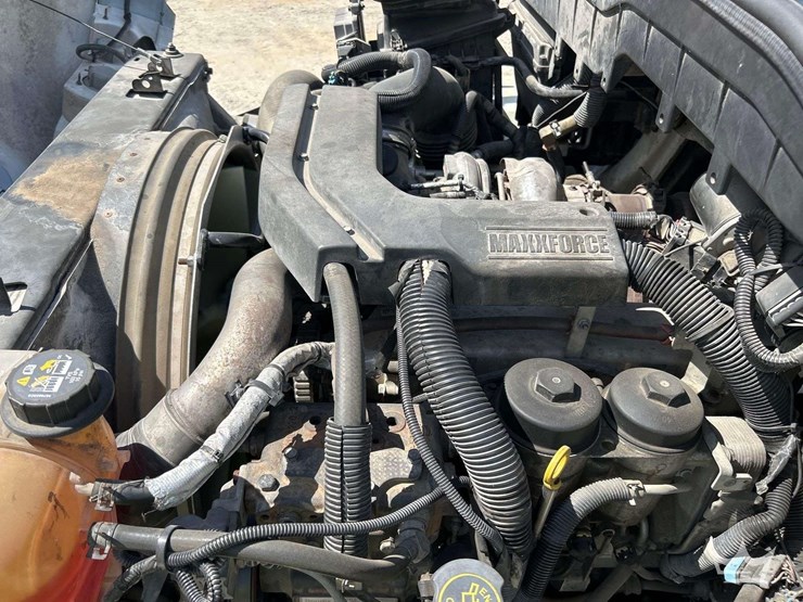 2015-international-durastar-4300-s/a-dump-truck-image-9