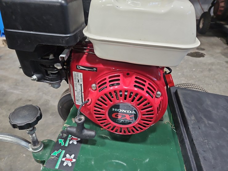 turfco-ls-22-lawn-seeder-image-5