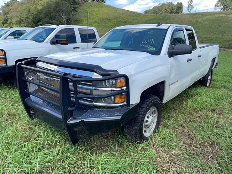 2016-chevrolet-2500hd-image-1