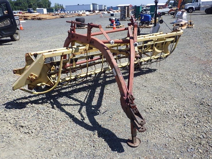 new-holland-256-image-1