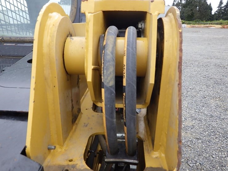 2014-caterpillar-226d3-image-22