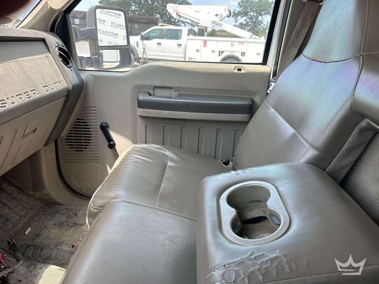 2008-ford-f550-image-18