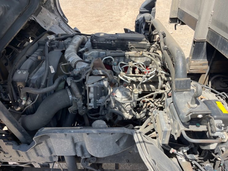 2016-hino-195-image-9