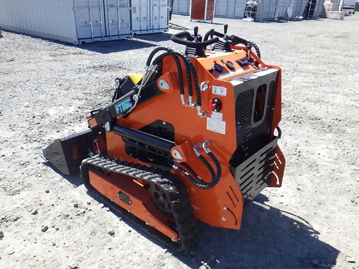 2026-future-36c-skid-steer-tracked-loader-image-2