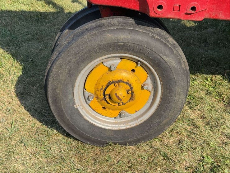 massey-ferguson-444-image-13