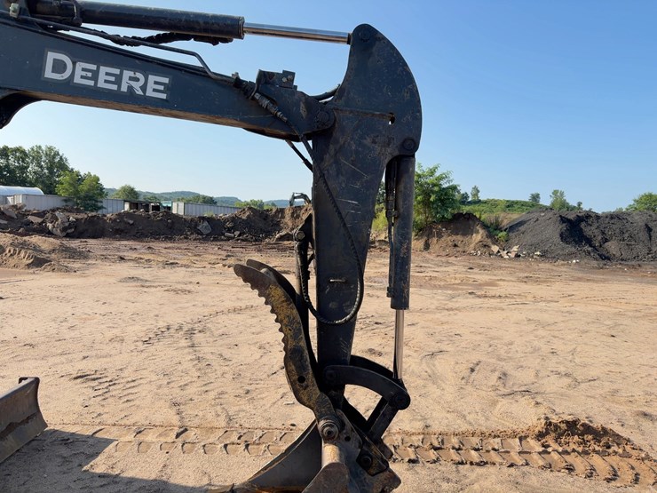 2016-deere-50g-image-10