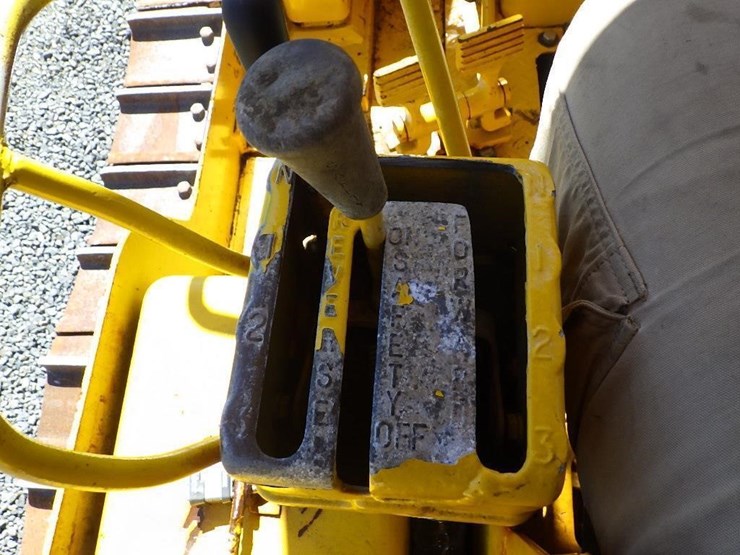 caterpillar-d6-image-37