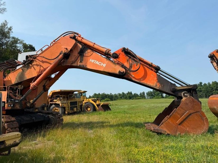 hitachi-ex1800-3-image-9
