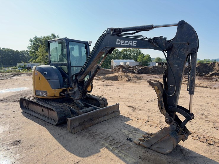 2016-deere-50g-image-7