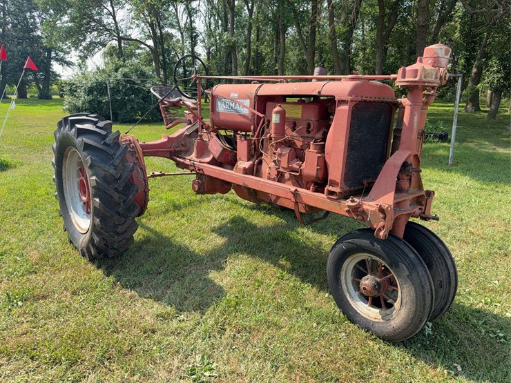 farmall-f-30-image-1