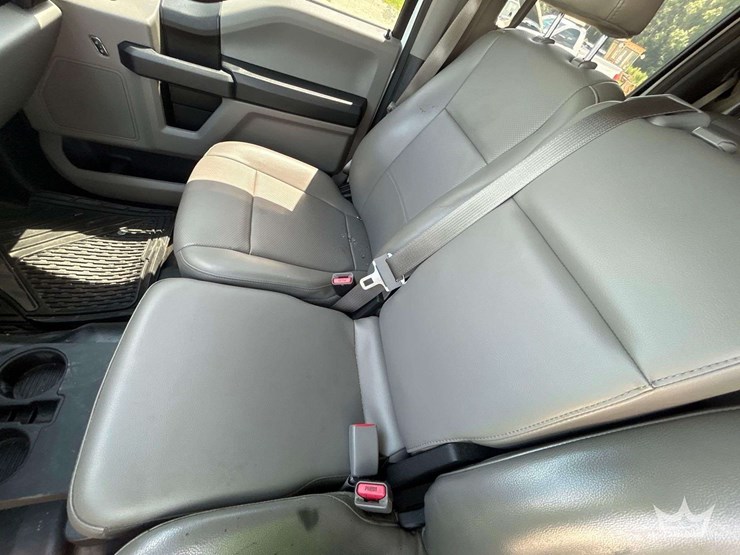 2017-ford-f150-image-16