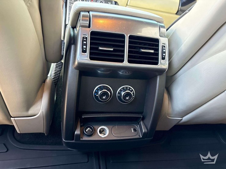 2010-land-rover-range-rover-image-27
