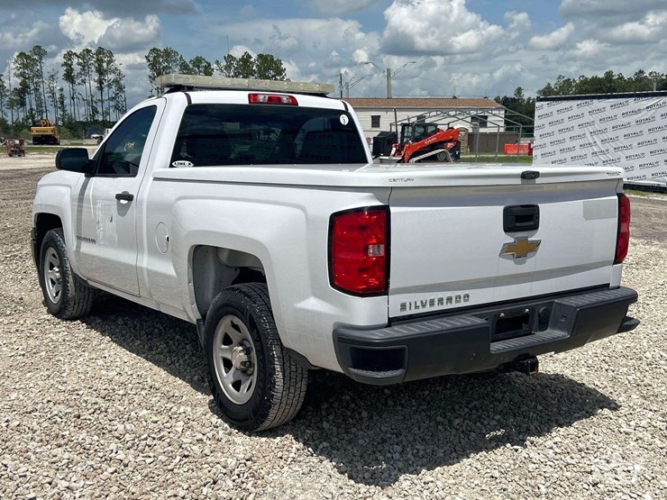 2015-chevrolet-silverado-1500-image-3