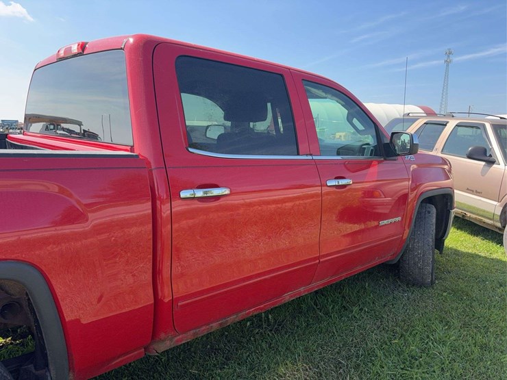 2014-gmc-sierra-1500-image-11