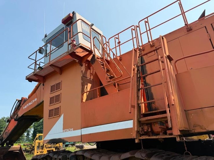 hitachi-ex1800-3-image-28