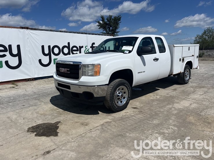2011-gmc-sierra-2500hd-image-2