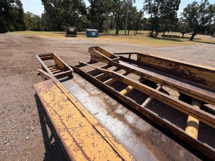 belshe-gooseneck-equipment-trailer-image-7