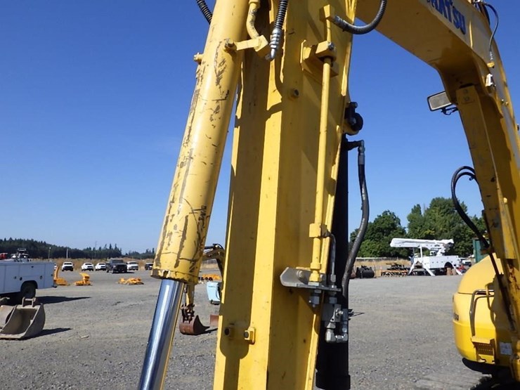 komatsu-pc88mr-10-image-11