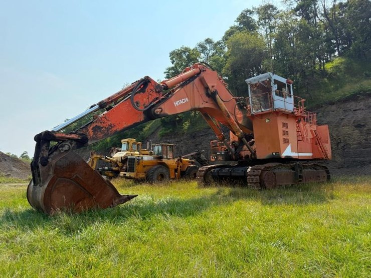 hitachi-ex1800-3-image-1