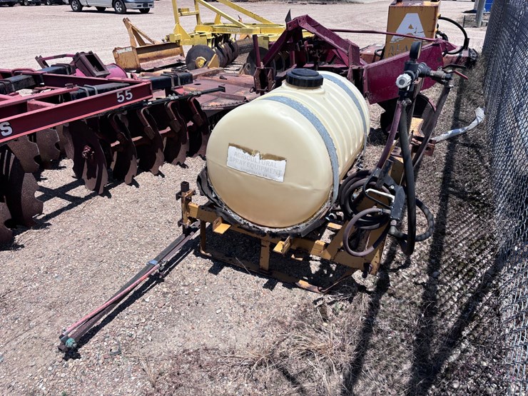 #961-•-50-gallon-3-point-hitch-sprayer-with-boom-image-4
