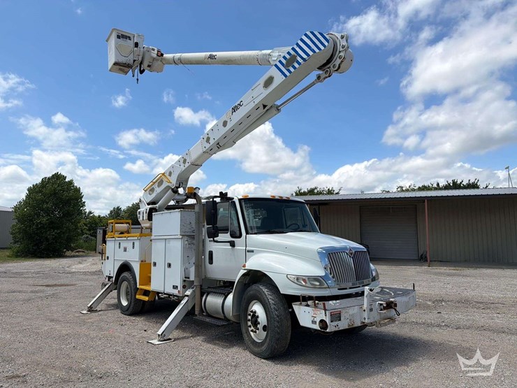 2014-international-durastar-4300-image-3