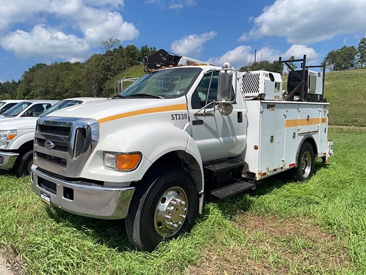 2005-ford-f650-image-2
