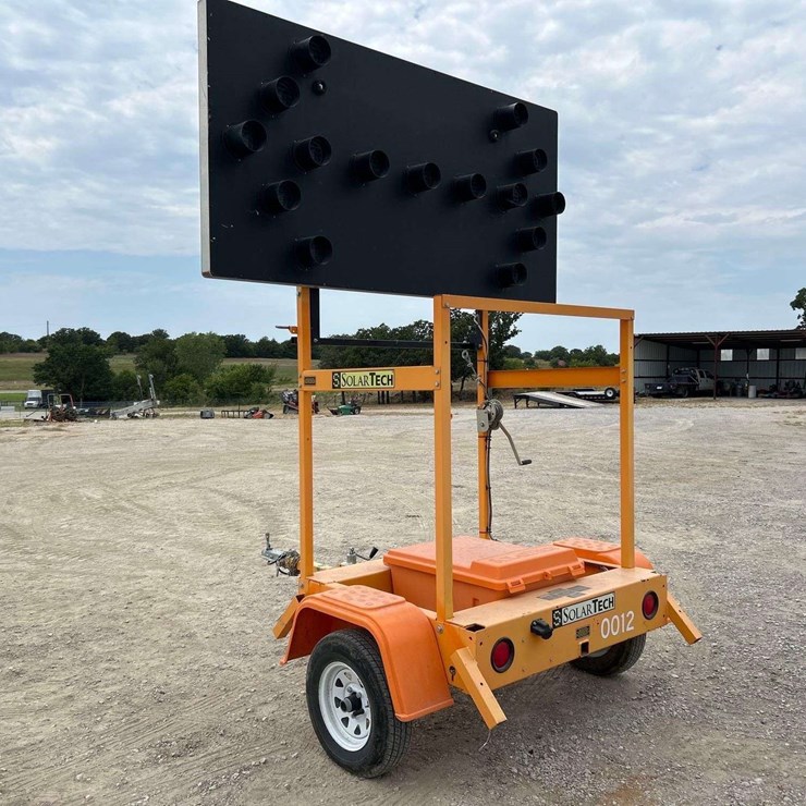 2011 Solar Tech S/A Towable Arrow Board