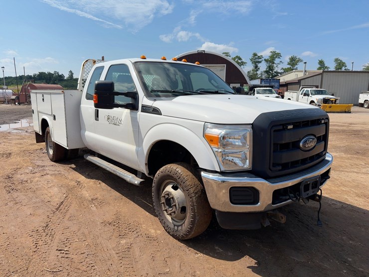 2016-ford-f350-xl-image-7