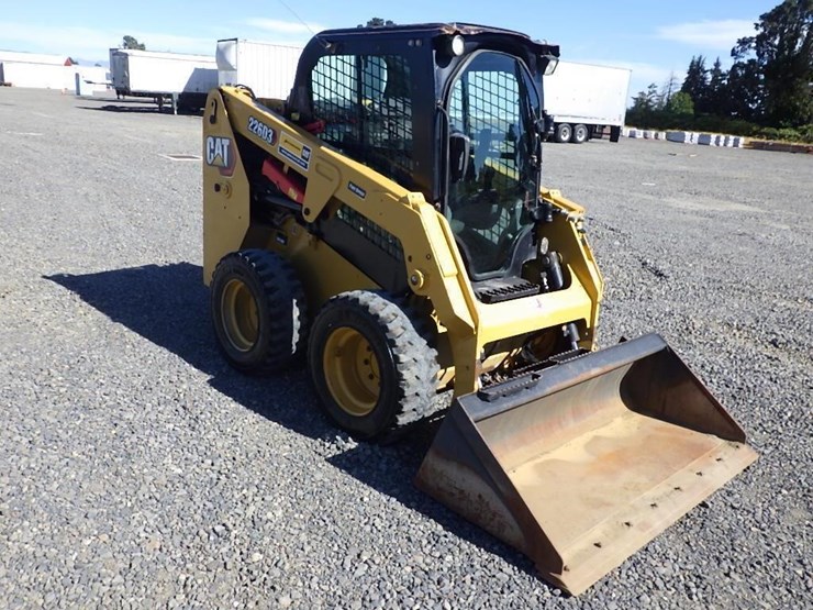 2014-caterpillar-226d3-image-7