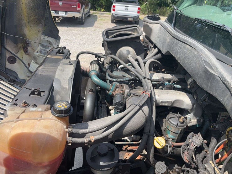 2006-international-durastar-4400-image-40