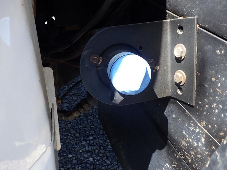 2020-ford-f550-image-21