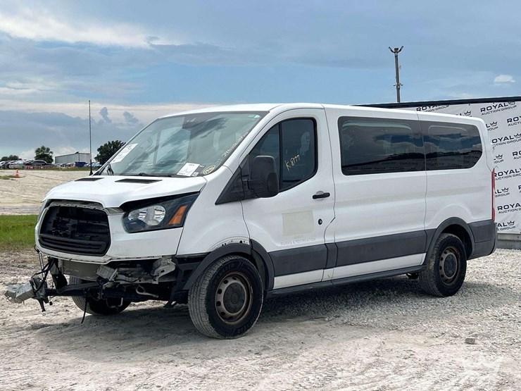 2018-ford-transit-image-1