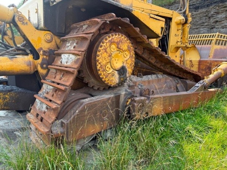caterpillar-d10-image-6