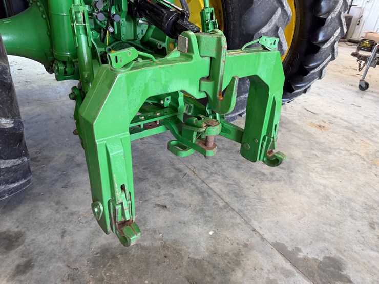 2011-john-deere-8285r-image-31