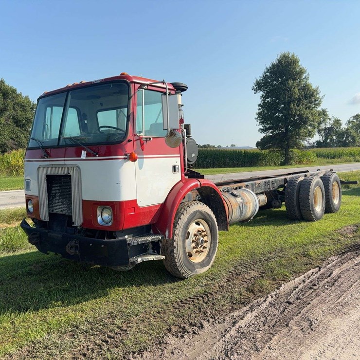 1999 VOLVO XPEDITOR WX