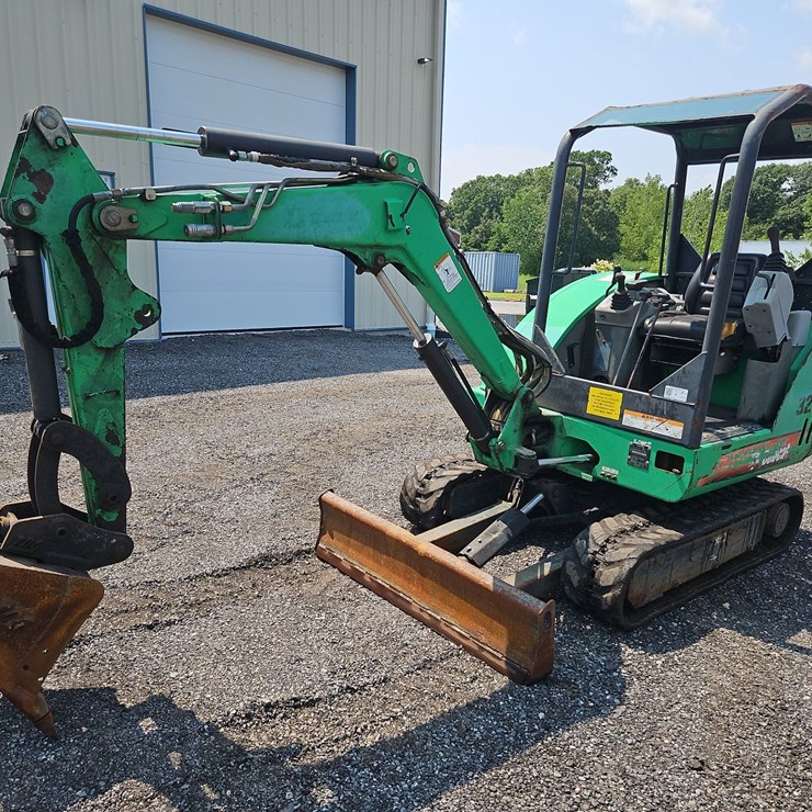 2011 BOBCAT 325G