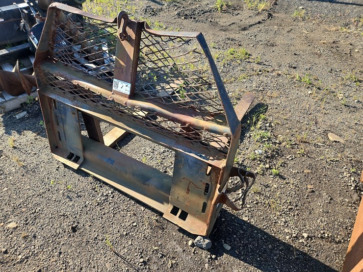 caterpillar-48"-forks-image-3