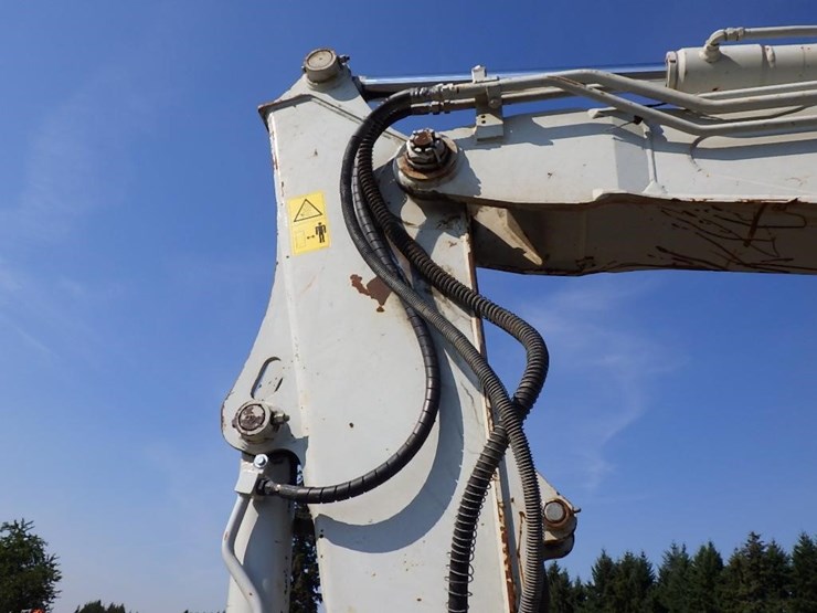 takeuchi-tb290-image-40
