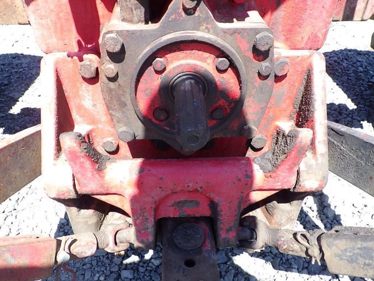 international-i-656-tractor-image-20