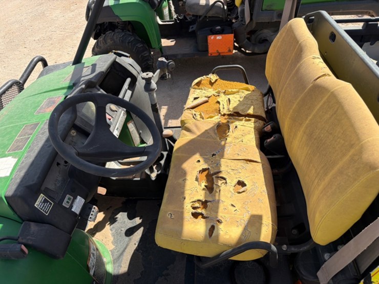 john-deere-gator-image-5