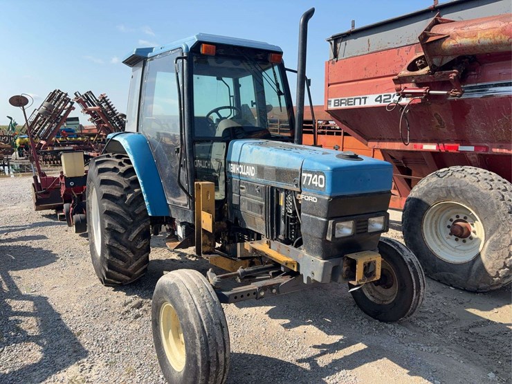 ford-7740-image-1