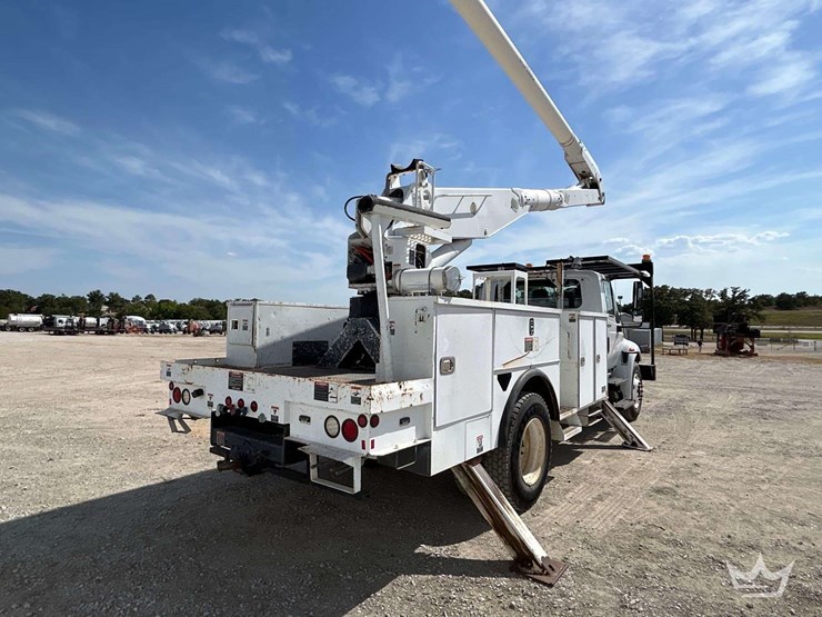 2013-international-durastar-4300-altec-aa755mh-55ft.-material-handling-insulated-bucket-truck-image-3