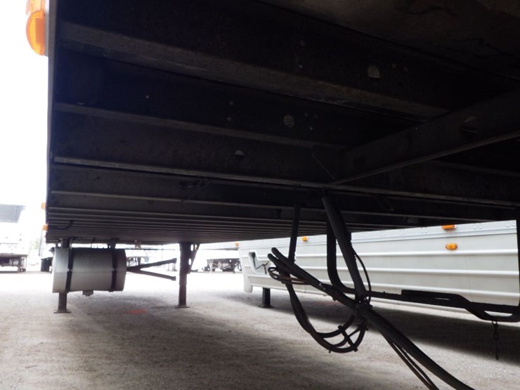 2016-utility-reefer-image-22