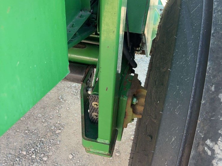 john-deere-569-image-10