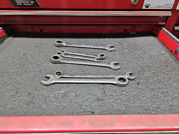 rolling-tool-chest-with-contents-image-5