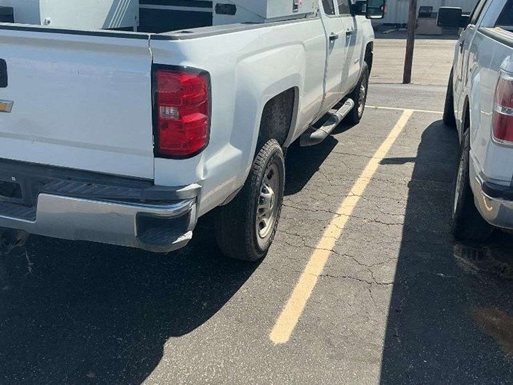 2019-chevrolet-silverado-2500-image-4