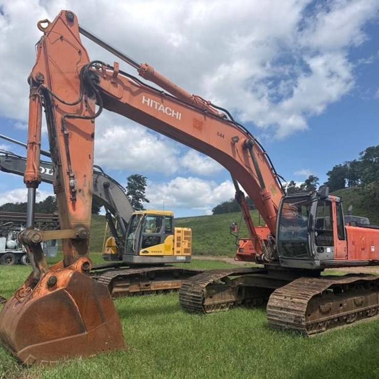 HITACHI 450LC HYDRAULIC EXCAVATOR SN:11820