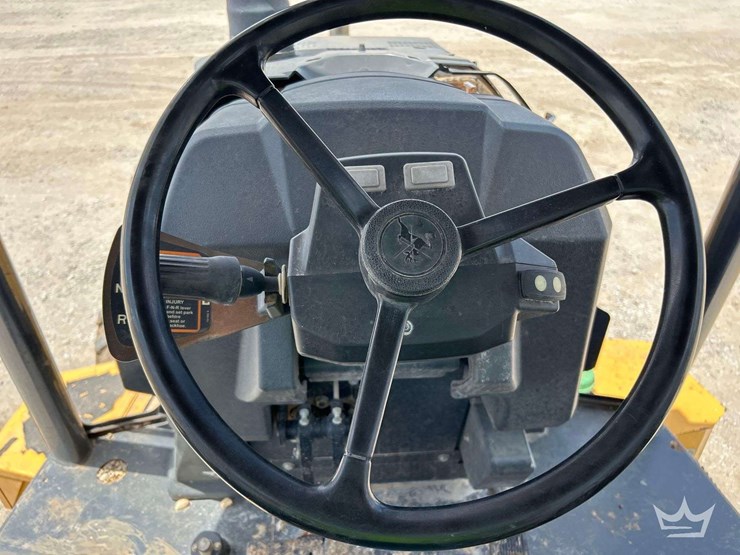 2018-deere-310l-image-10
